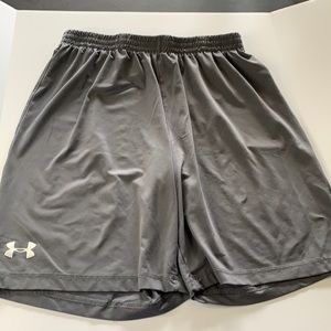 Under Armour Youth XL Gray Heat Gear Loose Shorts